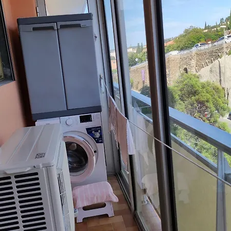 Apartment Le Lavandou, 2 Pieces, 4 Personnes - Fr-1-677-35 Le Lavandou